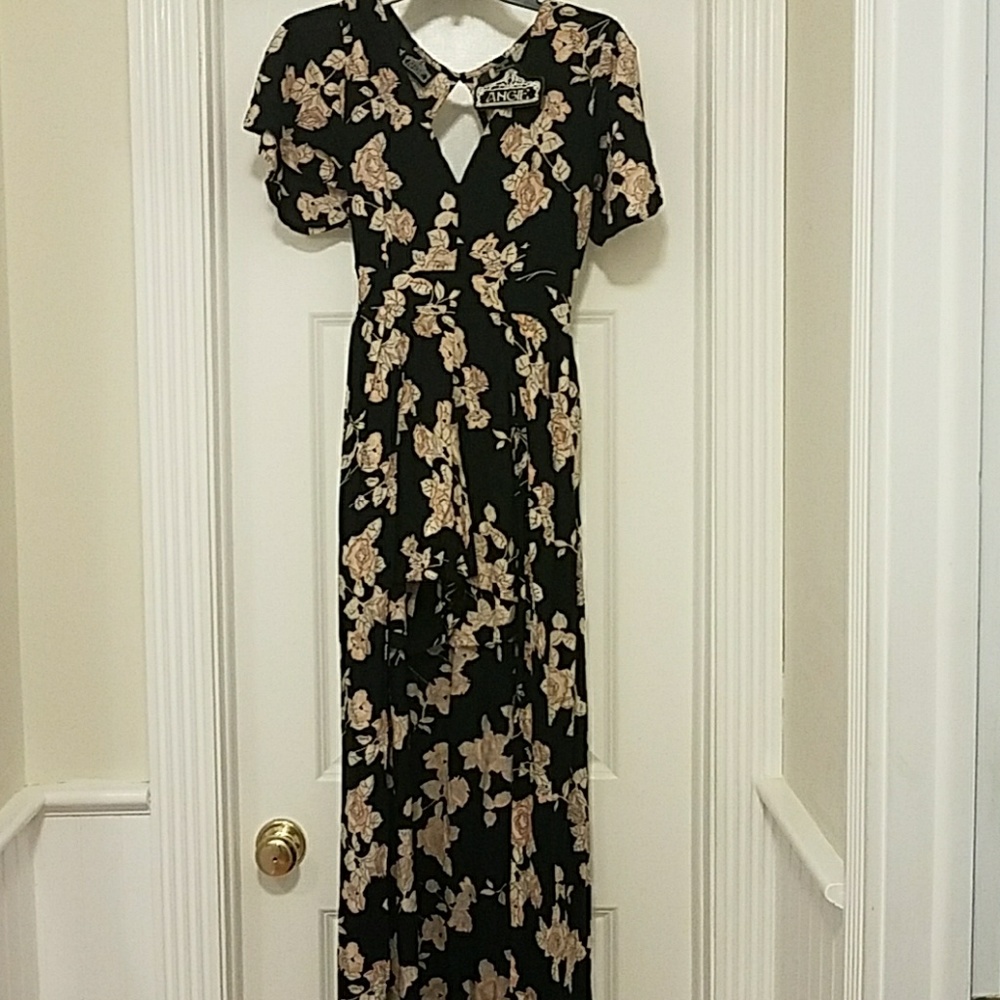 Nwt adorable Shorts jumpsuit